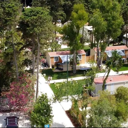 Baia Dei Micenei Camping