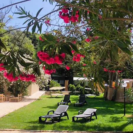 Baia Dei Micenei Parque de Campismo