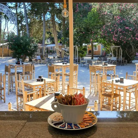 Baia Dei Micenei Campsite *