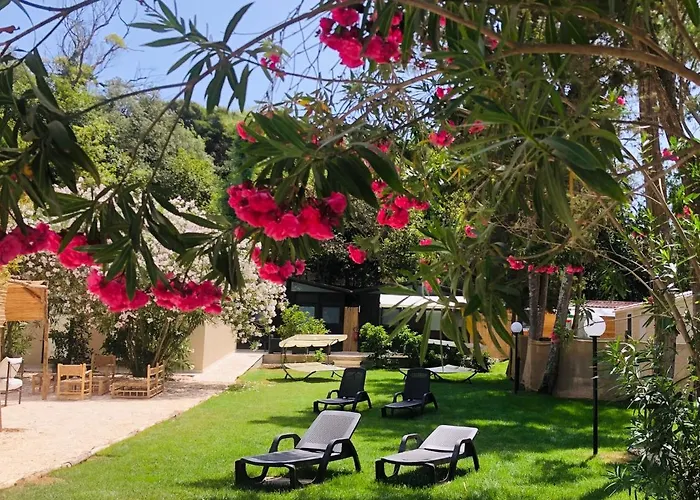 Baia Dei Micenei Camping