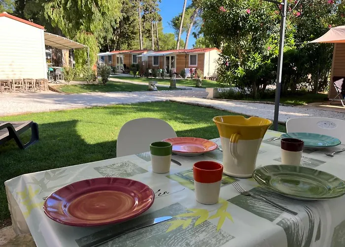 Baia Dei Micenei Campsite *