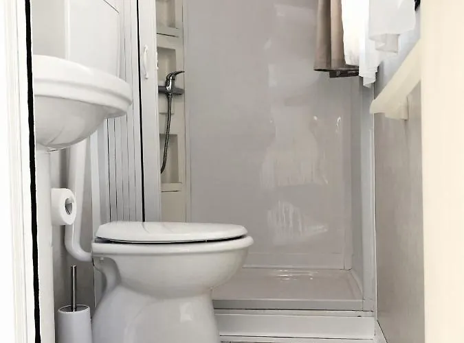 Baia Dei Micenei Camping *