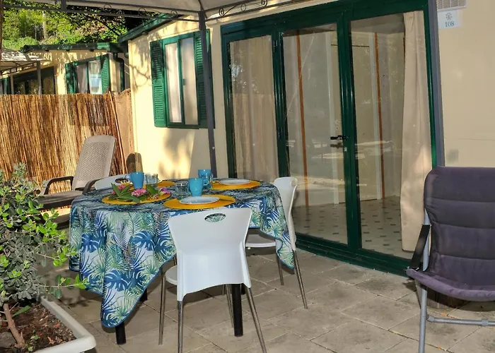 Camping Baia Dei Micenei *